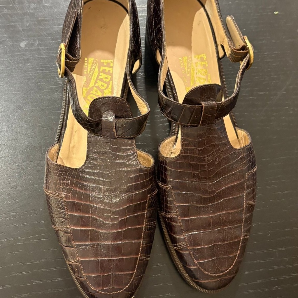 Ferragamo T-strap crocodile-embossed shoes
